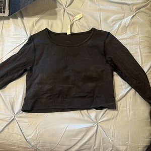 Black Ebb to street bling sleeve shirt- lululemon size 8